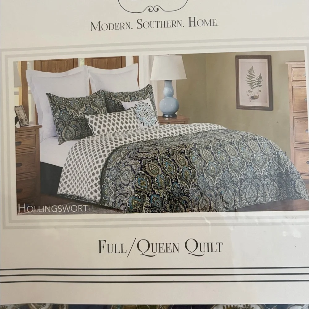 MODERN SOUTHERN HOME Hollingsworth Full/Queen Comforter Set